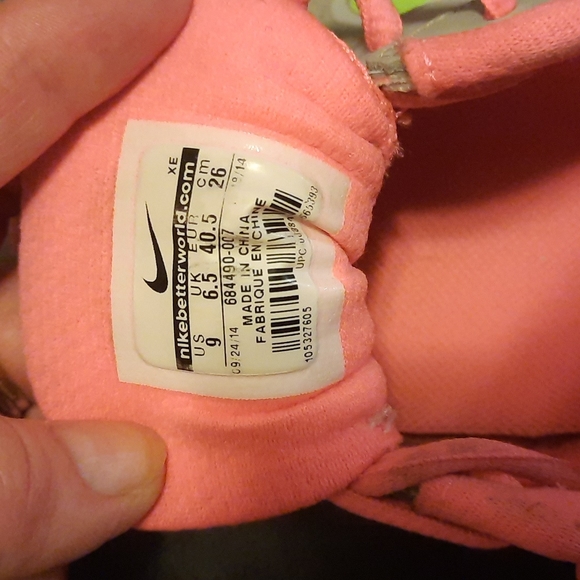 Nike coral and gray, women's size 9 running shoes - Picture 5 of 5